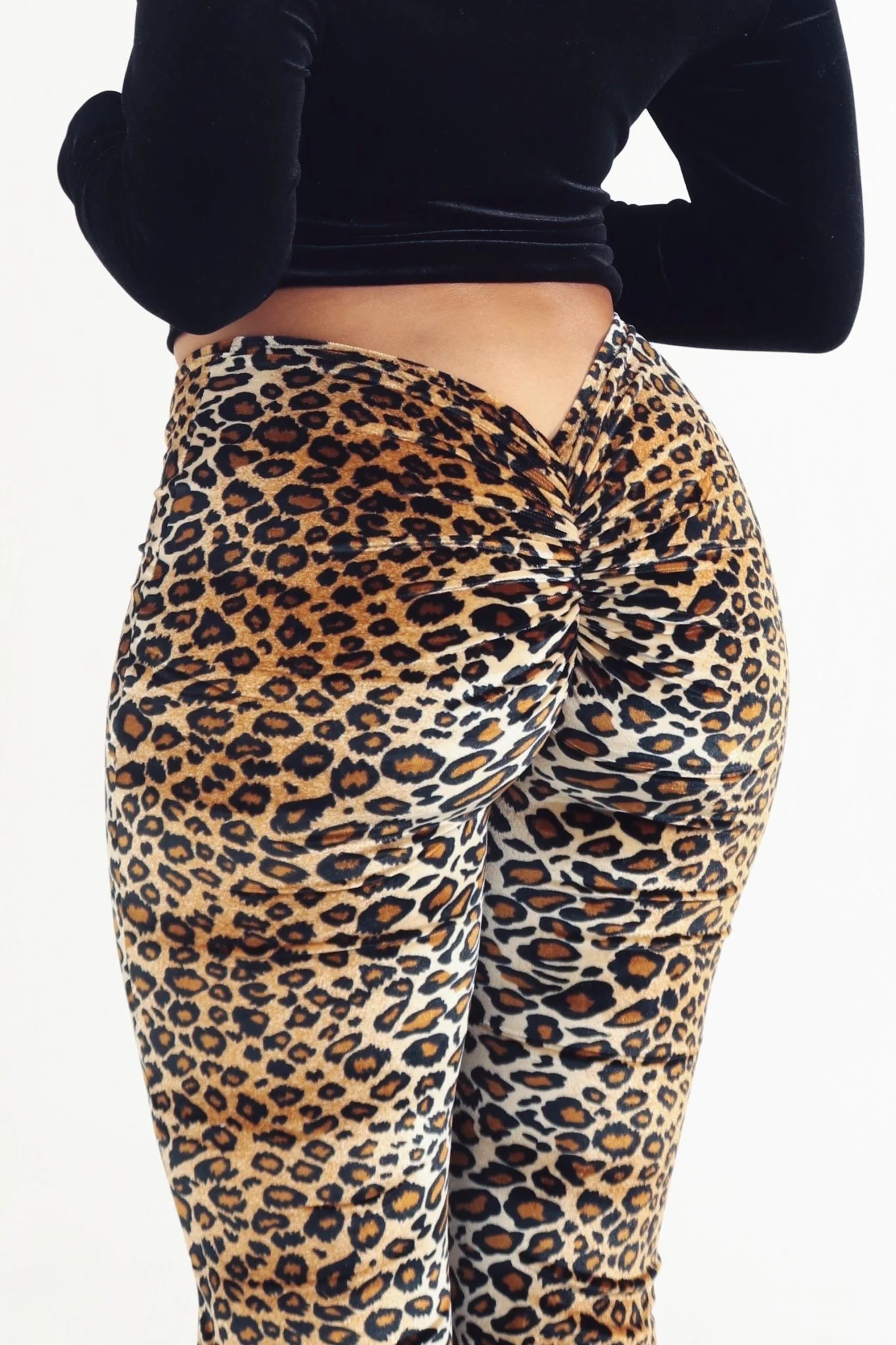 Leo Snug Pants - Image 5
